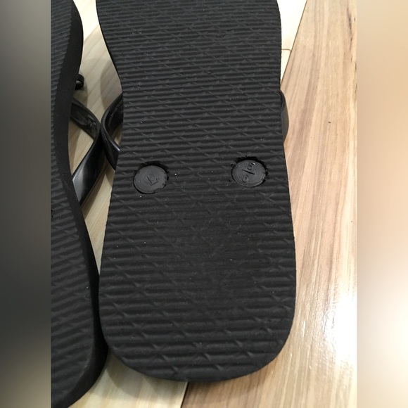 Tahari Rosella flip flop sandals Size 7 - Picture 4 of 5